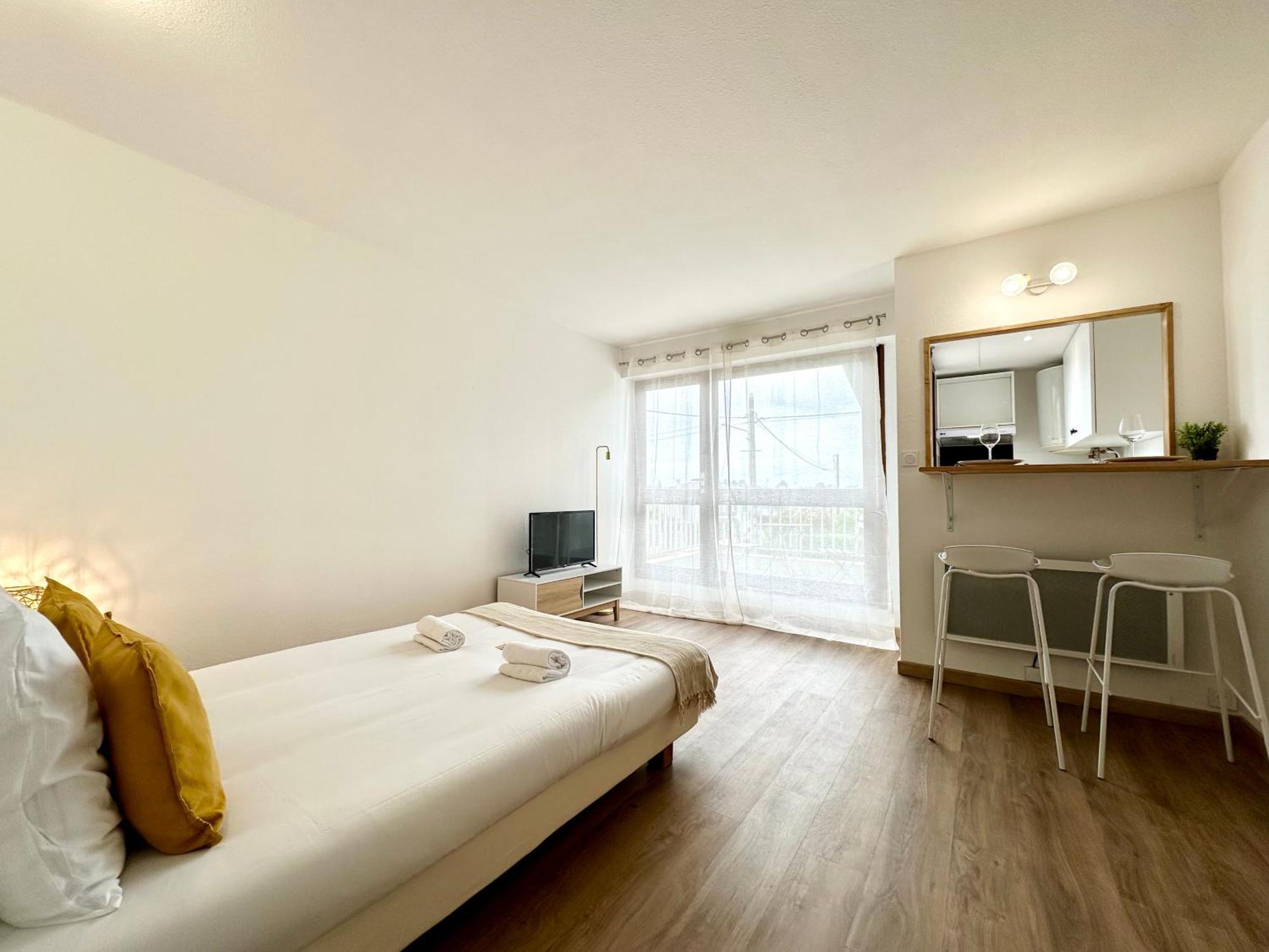 Апартаменти La Riviera - Terrasse - Parking & Parc Мон-де-Марсан Екстер'єр фото